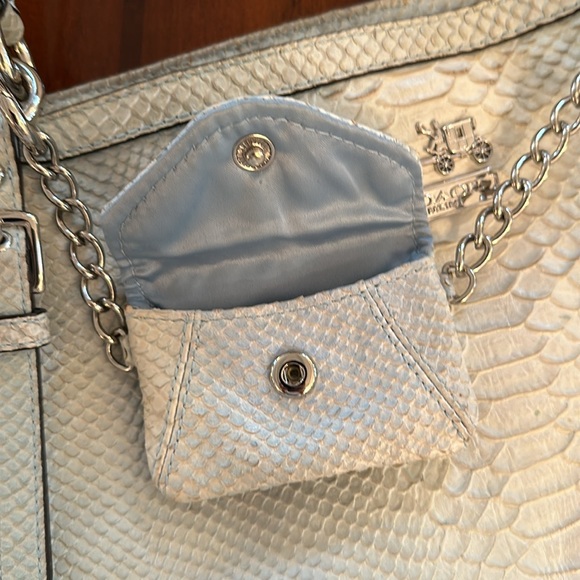 Early 2000s Coach Pale Blue Tote Bag - Picture 8 of 12